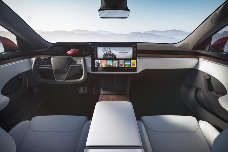 Tesla x Plaid 2022