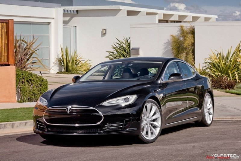 Tesla model седан