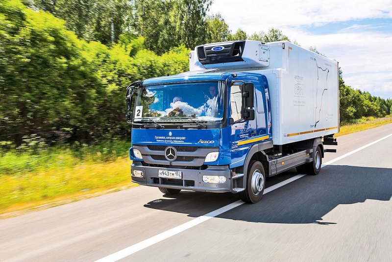 Mercedes-Benz Atego тягач