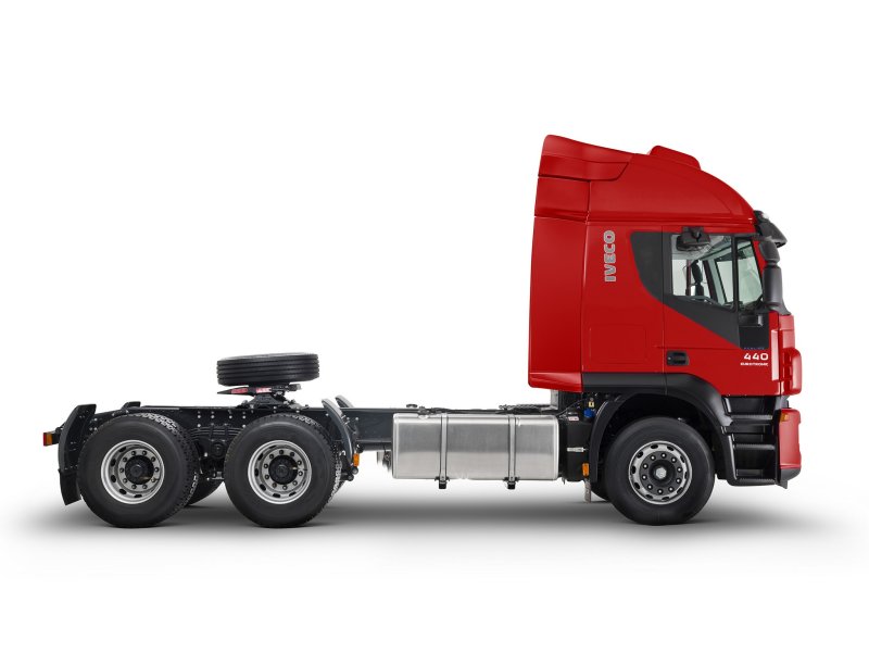 Iveco фура сбоку