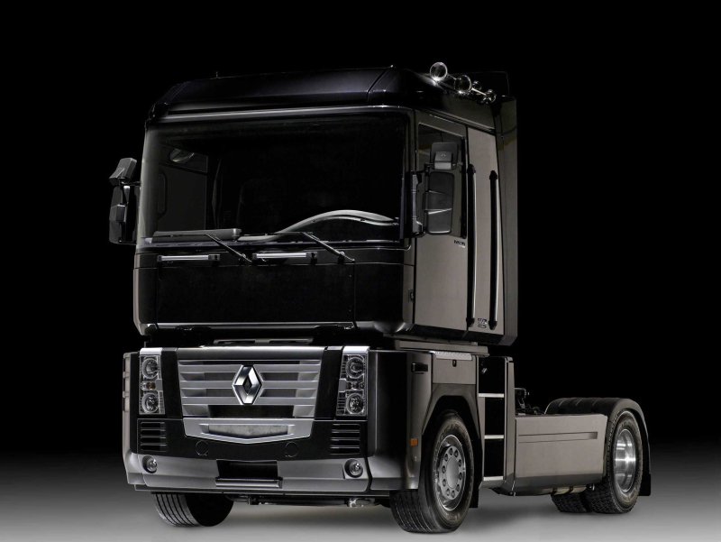 Renault Magnum