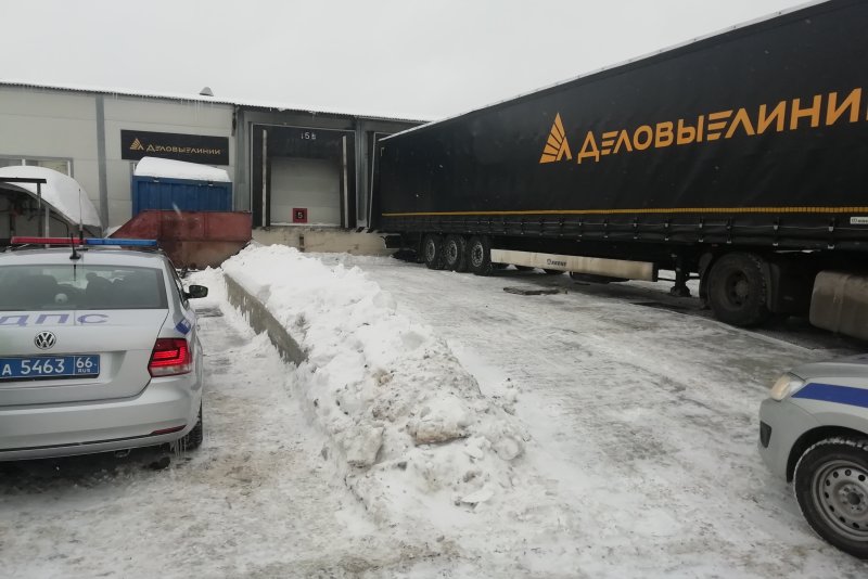 Авария фура Деловые линии
