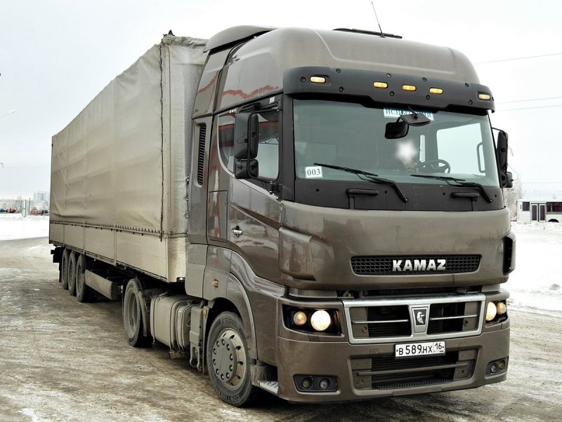 Грузовик КАМАЗ 5490