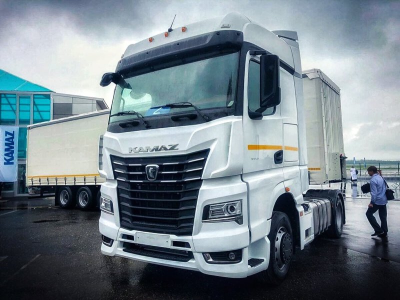 КАМАЗ 54901 6x4