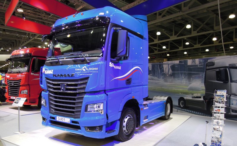 Тягач КАМАЗ-54901