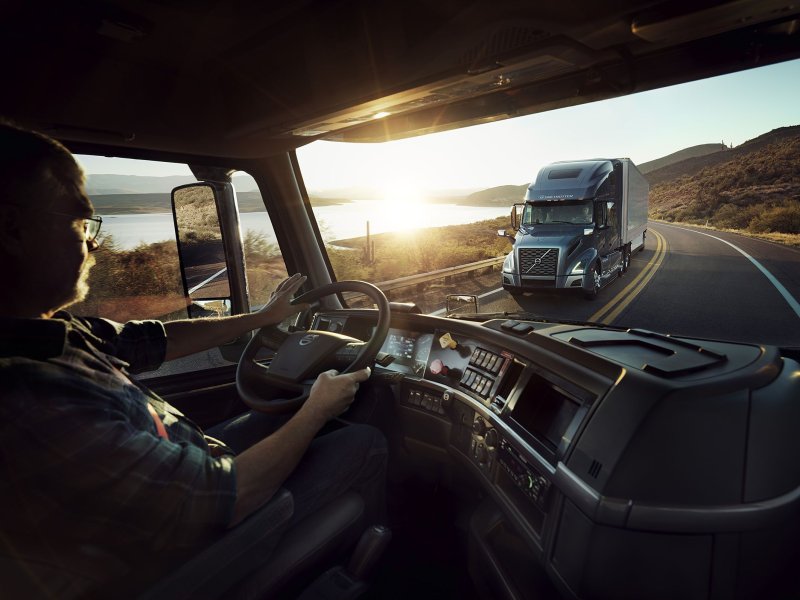 Кабина Volvo VNL 2018