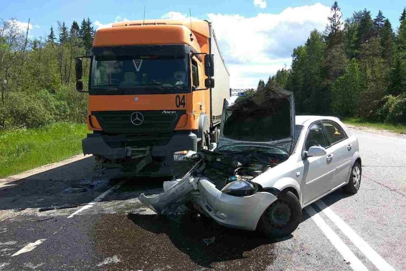 Столкновение грузовиков