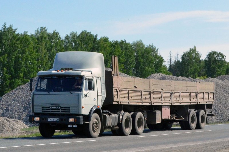 КАМАЗ 54115 седельный тягач
