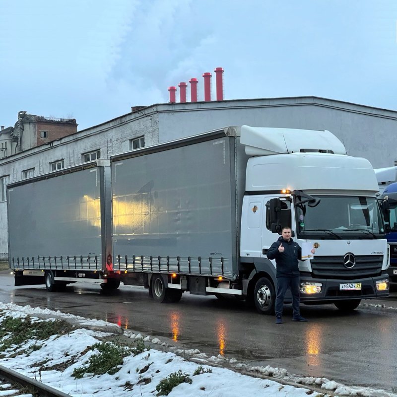 Mercedes Atego сцепка 120 кубов