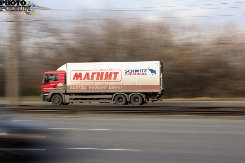 Магнитовские фуры с прицепом