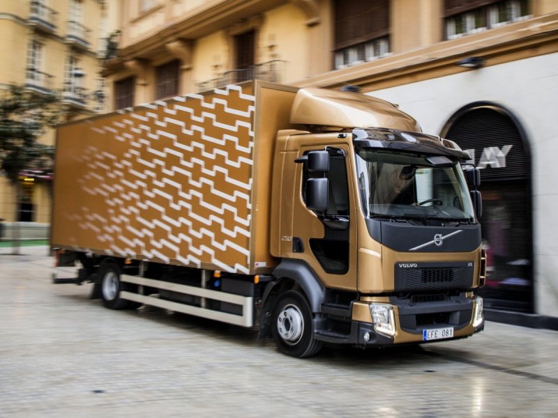 Volvo FL 210