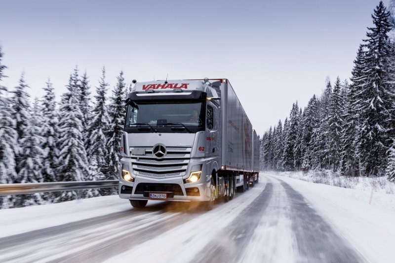 Mercedes-Benz Actros зима