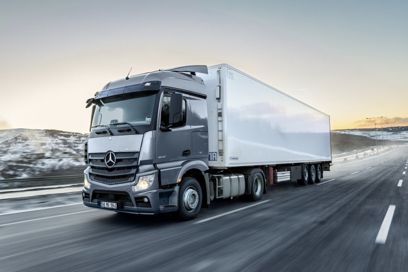 Mercedes Benz Actros 1842