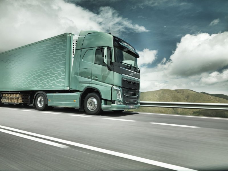 Фура Volvo 2012