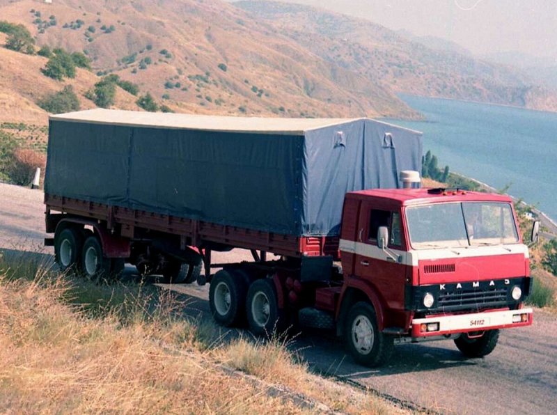 КАМАЗ 5410 грузовой седельный тягач