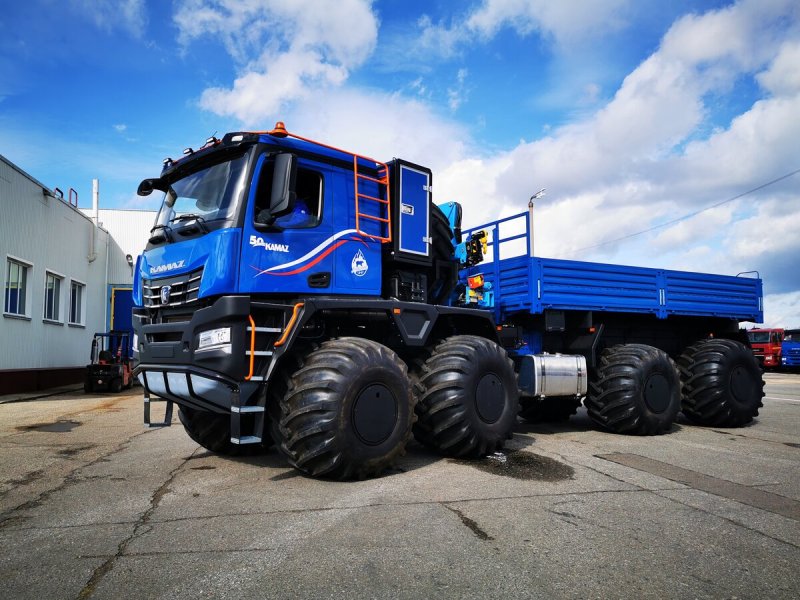 КАМАЗ Арктика 8*8