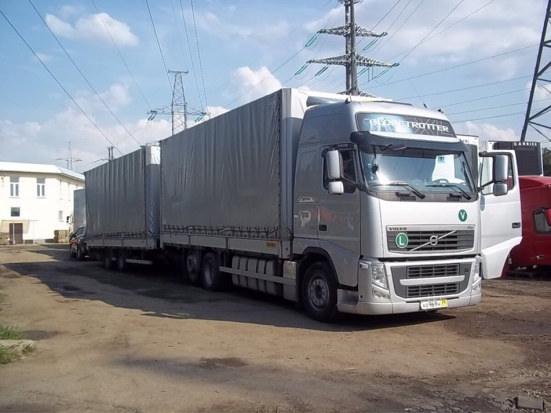 Автопоезд Вольво FH 120 кубов