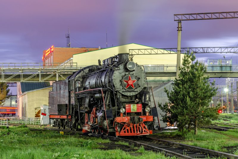 Паровоз л 4372