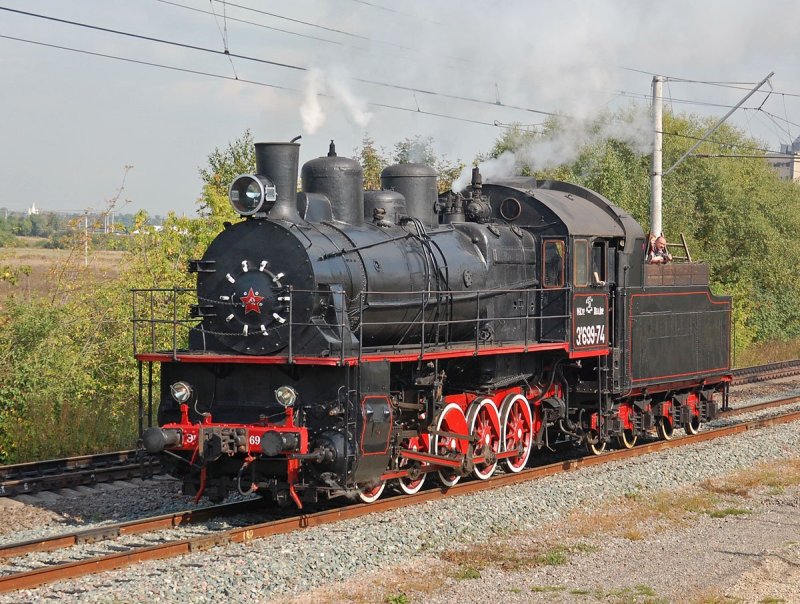 Паровоз ЭУ 699-74