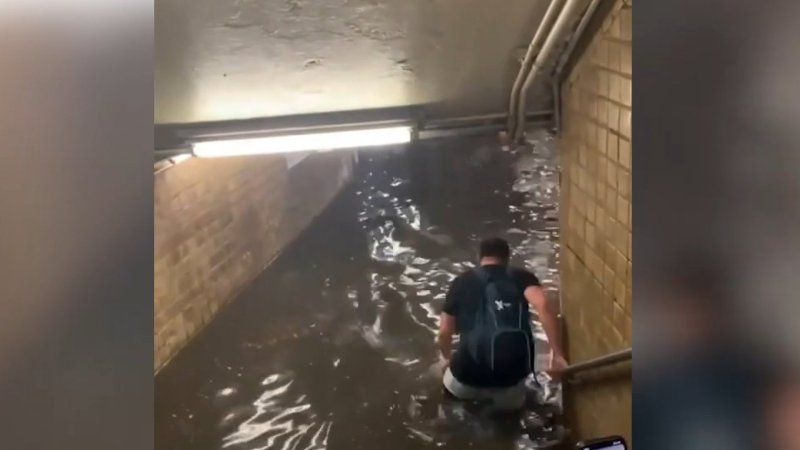 Потоп в метрополитене Нью Йорке 2021