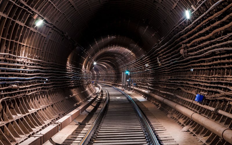 Туннель метро Комсомольская