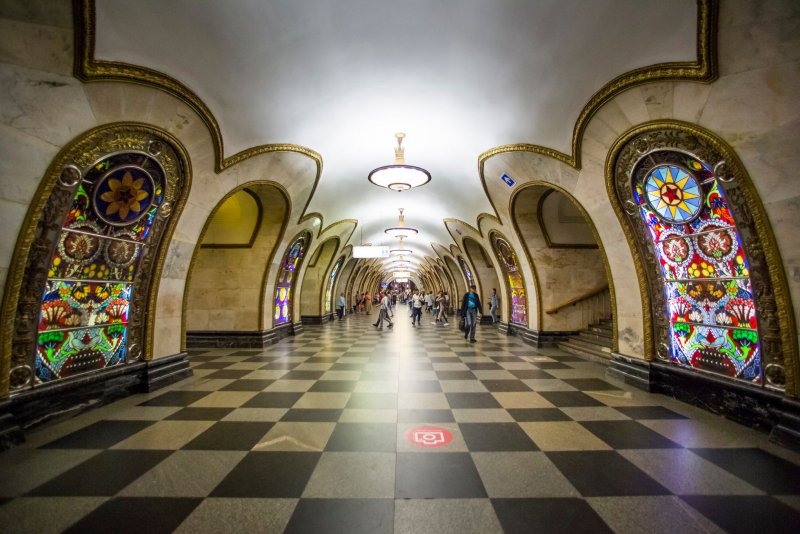 Станция метро Новослободская радиальная