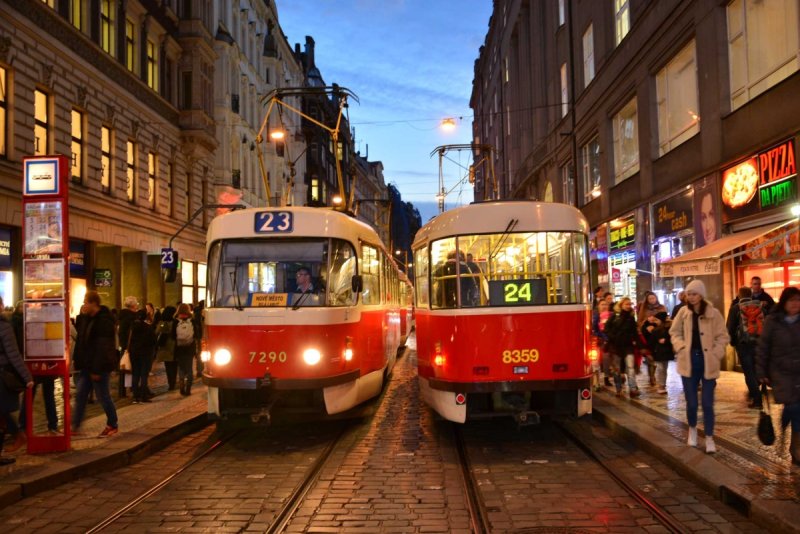Чешские трамваи Прага Татра