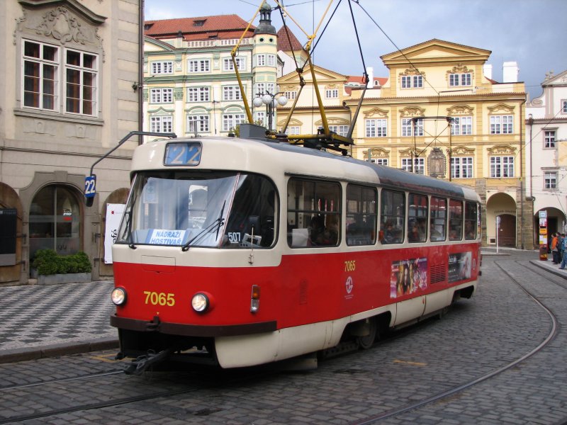 Старинный трамвай в Праге