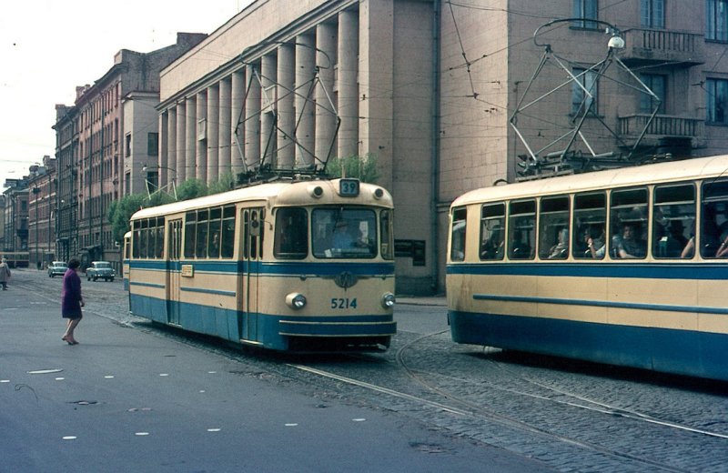 Трамвай лм-57