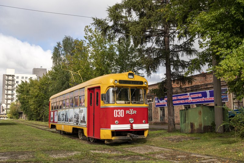 Трамвай РВЗ-6 кабина