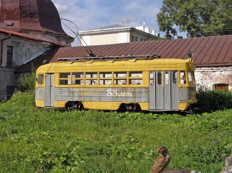 Трамвайный вагон КТМ-1