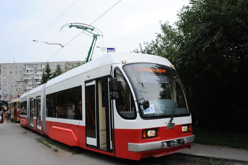 Трамвай новый Трансмаш