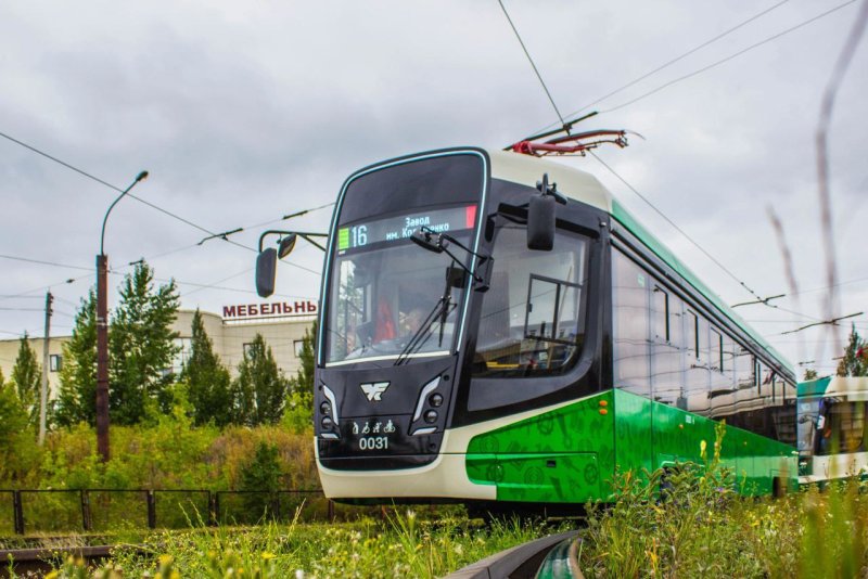 Новый трамвай УКВЗ В Челябинске