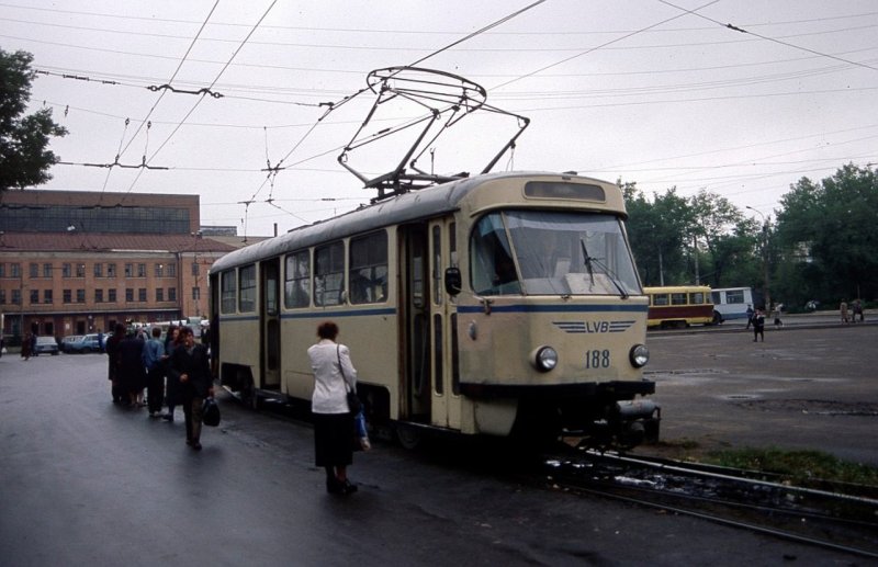 Трамвай Tatra 1990