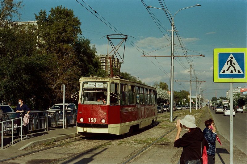 Трамвай на коммунальном мосту Красноярск