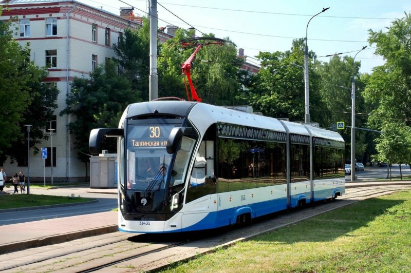 Трехсекционный трамвай Витязь-Москва