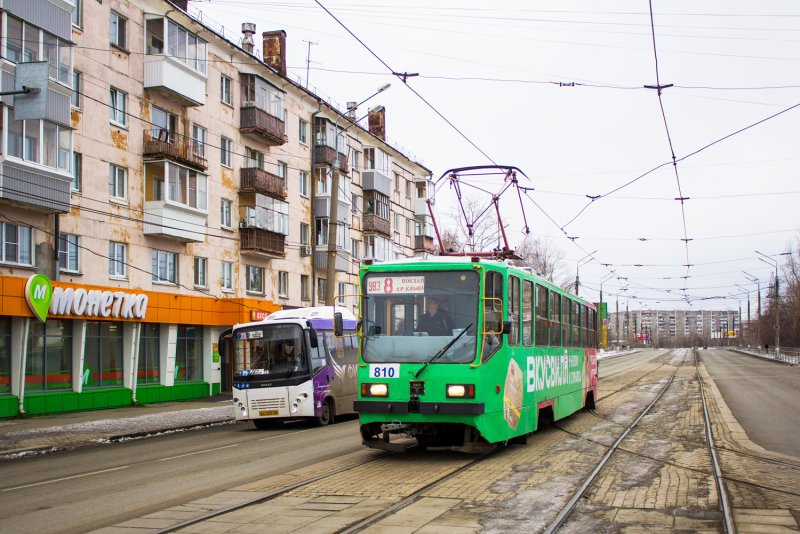 Трамвай 11