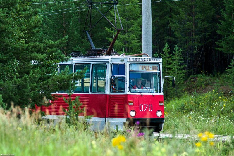 Усть-Илимск трамвай через тайгу