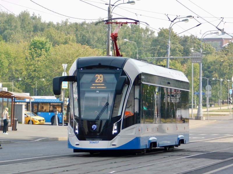 Трамваями модели «Львенок»