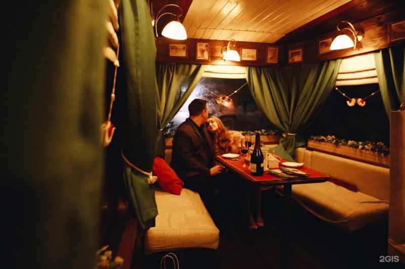 Трамвай-кафе "Romantic tram Cafe"