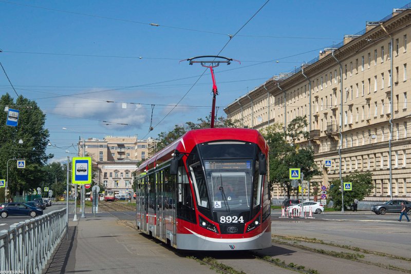 Санкт-Петербургский трамвай 71-931м №8911