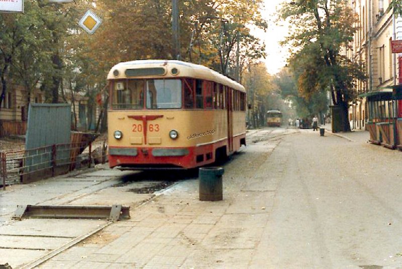 Трамвай на улице Гиляровского