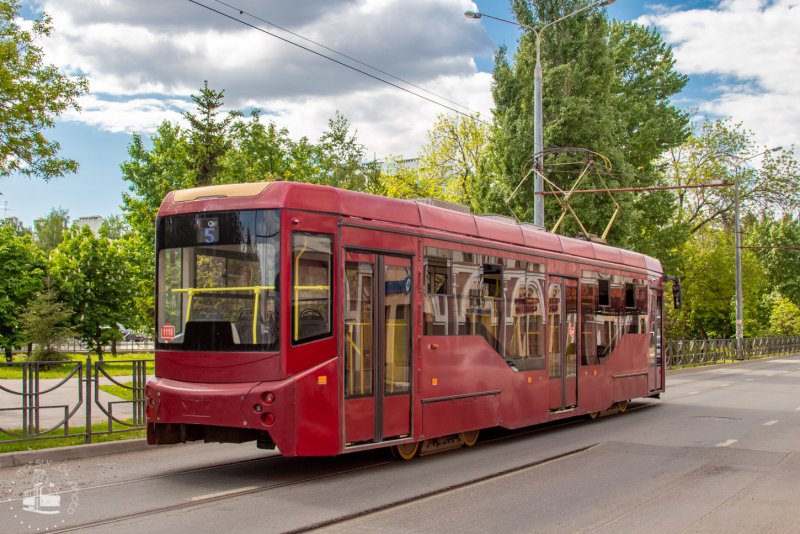 Розовый трамвай в Казани