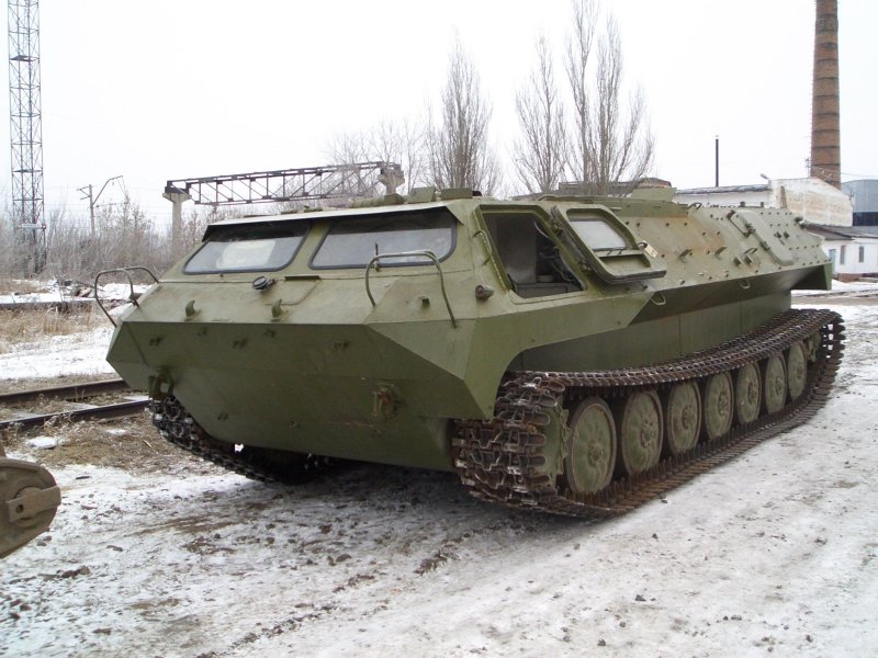 Военный тягач МТ - ЛБ.