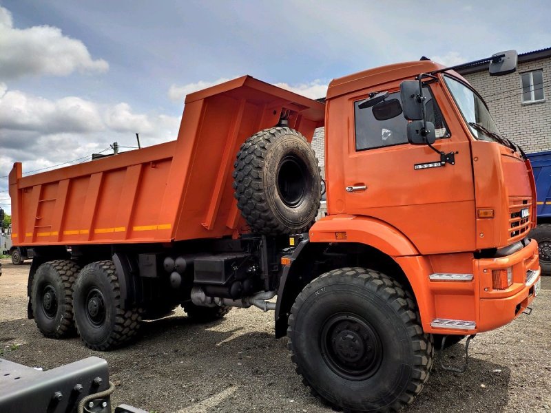 КАМАЗ 65222 тягач