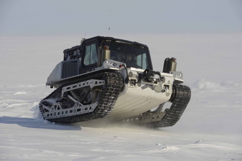 Гусеничный вездеход Polaris Rampage
