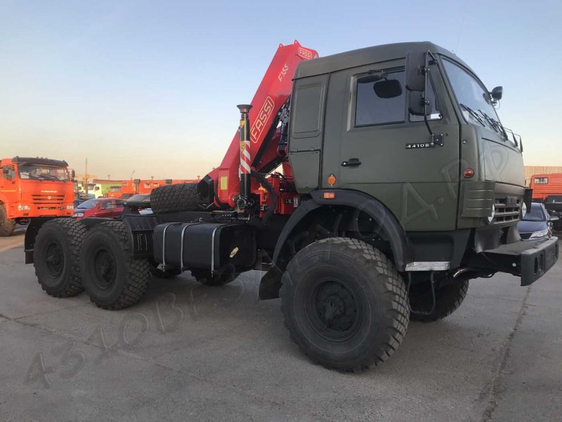 КАМАЗ С КМУ тягач 4310