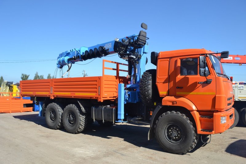 КАМАЗ 43118 С КМУ Dongyang