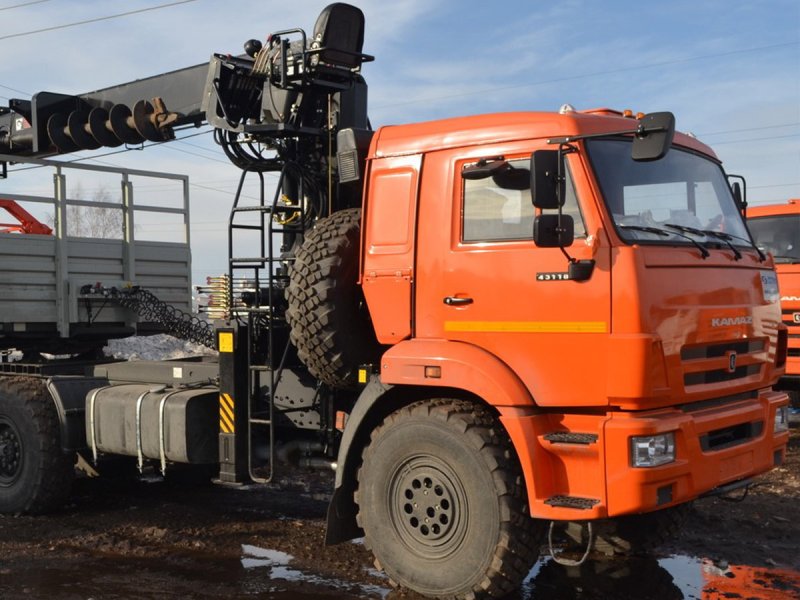 КАМАЗ 43118 С КМУ Hiab 190