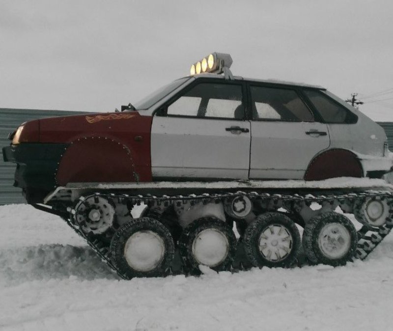 Гусеничный вездеход ВАЗ 2108